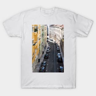 The Streets Of Lisbon - 2 © T-Shirt